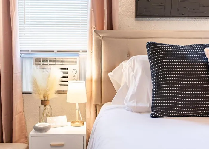 3br 2-designated Parking Up To 10 Sleeps Pittsburgh